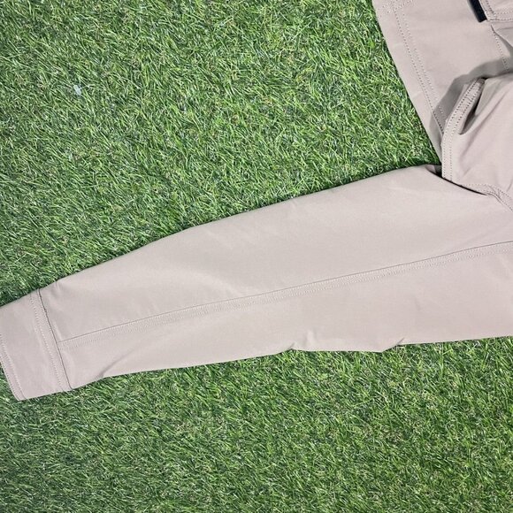 Mountain Hardware Light Jacket - Picture 8 of 12